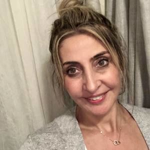 Meet your Posher, Daniela